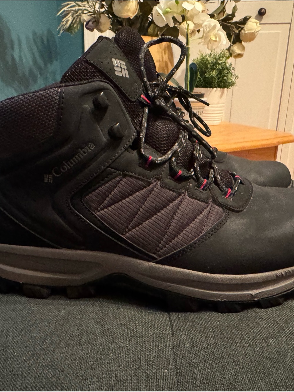 Columbia Men's Black and Gray Waterproof Hiking Boots